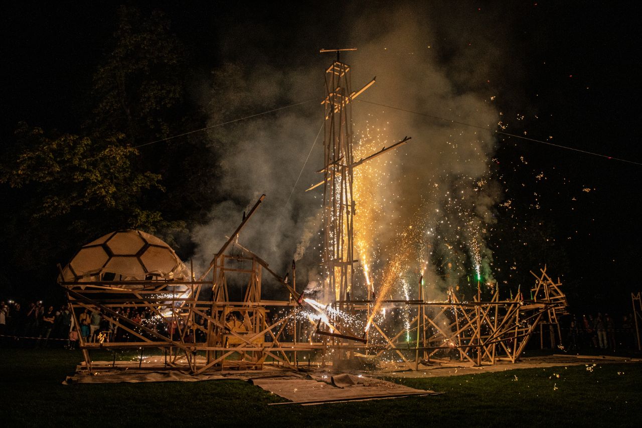 KW 39 DE Besucherzahlen Jubiläumsfest